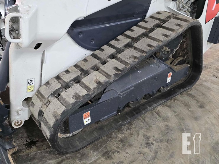 2021-bobcat-t64-image-23
