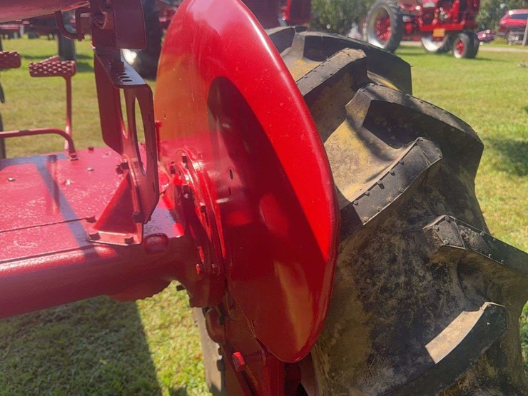 1945-farmall-b-image-17