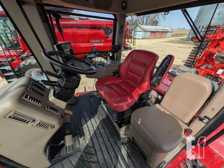 case-ih-steiger-485-image-21