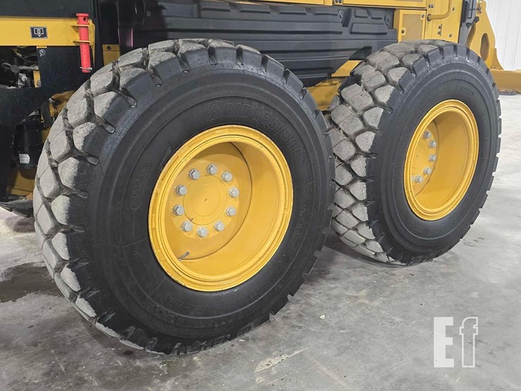 2022-caterpillar-140-image-32