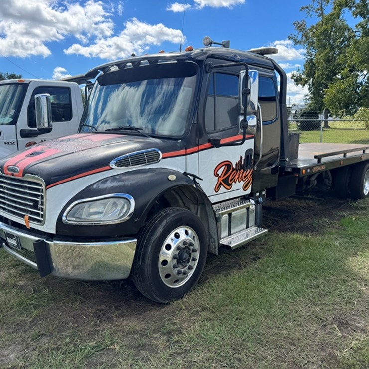 2023 FREIGHTLINER M2 MEDIUM DUTY FLATBED ROLLBACK DETROIT DD8 DIESEL - 199,523 MILES SHOWING