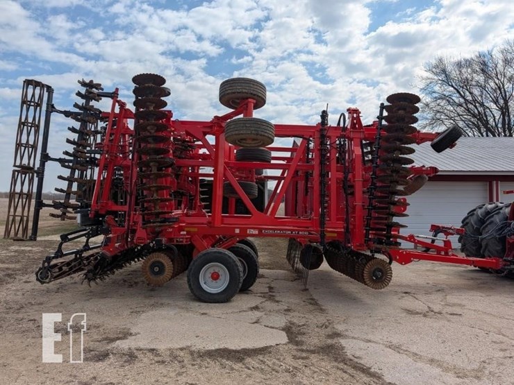 2023-kuhn-krause-8010-xt-1005-image-6