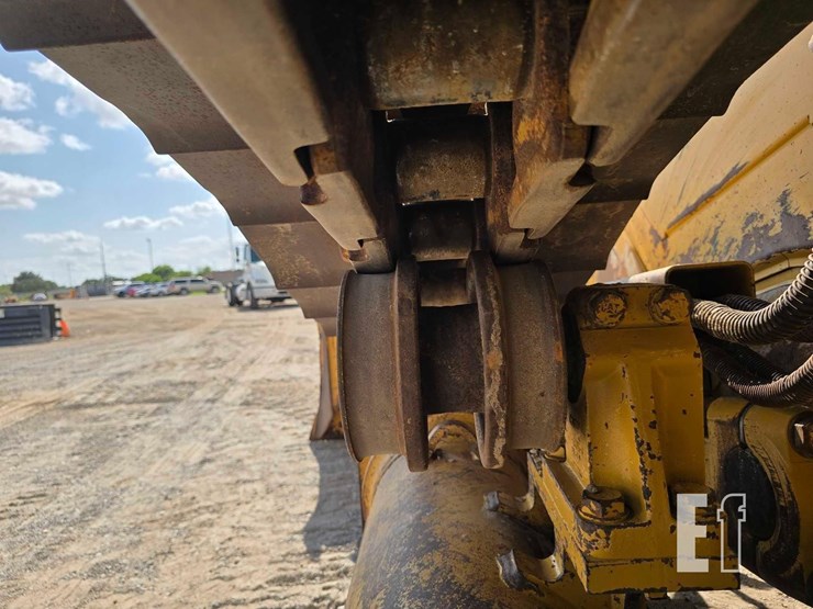 2019-caterpillar-d6t-xl-image-31