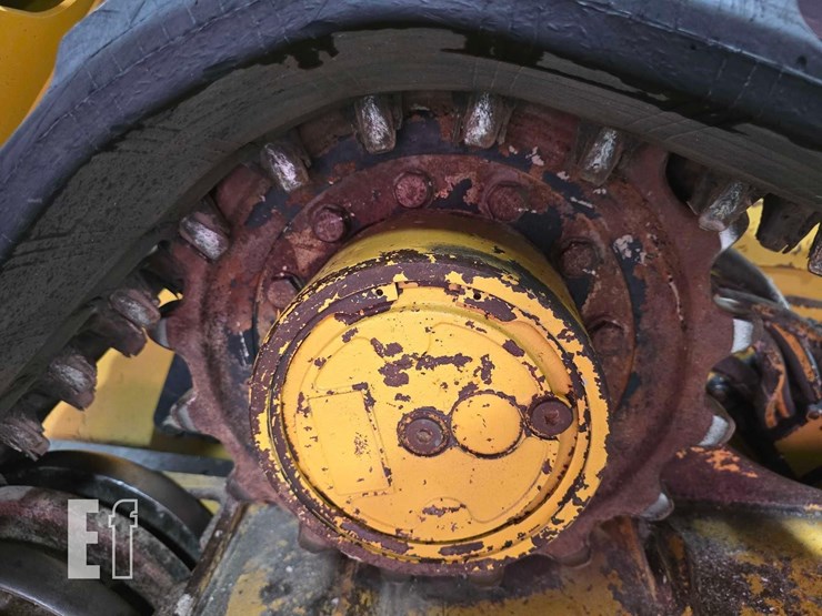 2022-caterpillar-289d3-image-35