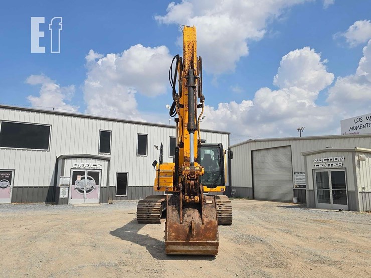 2023-jcb-220x-lc-image-7