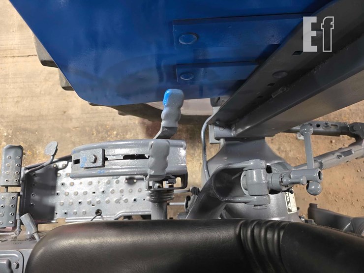 new-holland-4630-image-14
