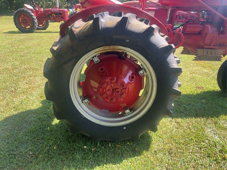 1945-farmall-b-image-15