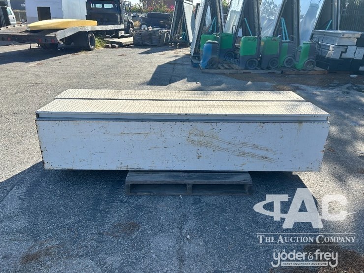 approx.-(2)-truck-bed-mounted-tool-boxes-image-3