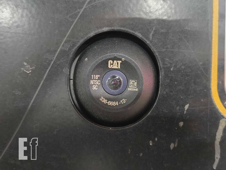 2021-caterpillar-299d3-image-24