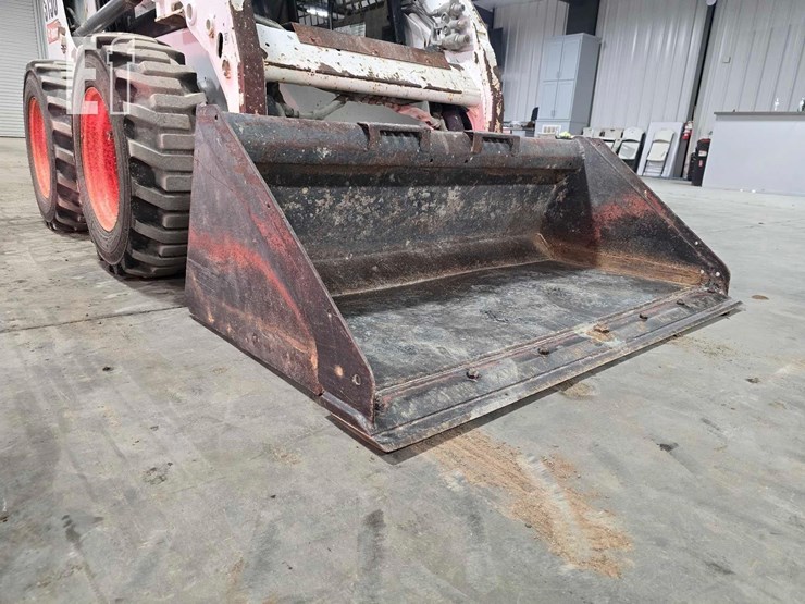 2012-bobcat-s150-image-9