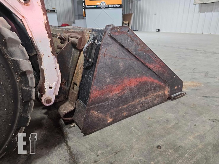 2012-bobcat-s150-image-11