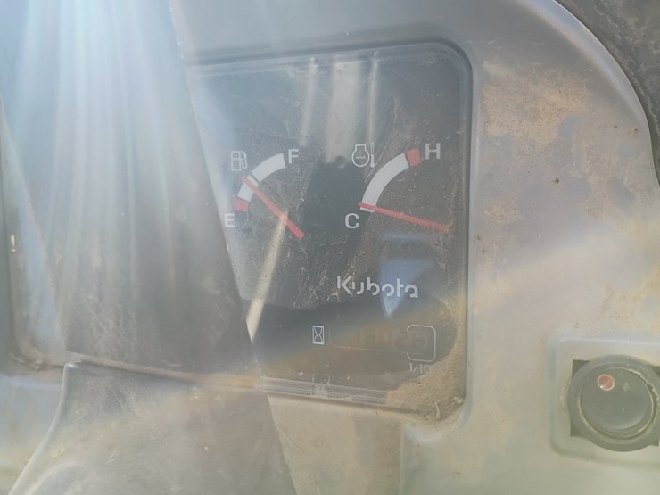 2013-kubota-rtv1100-image-34