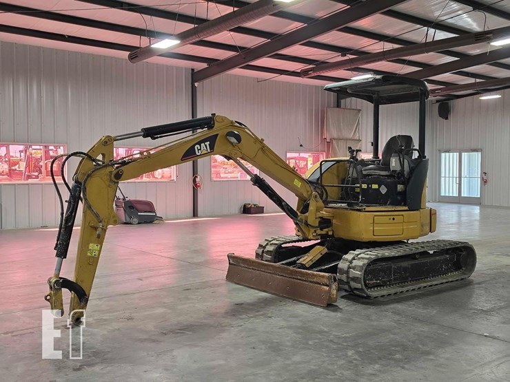 2006-caterpillar-303.5c-cr-image-1