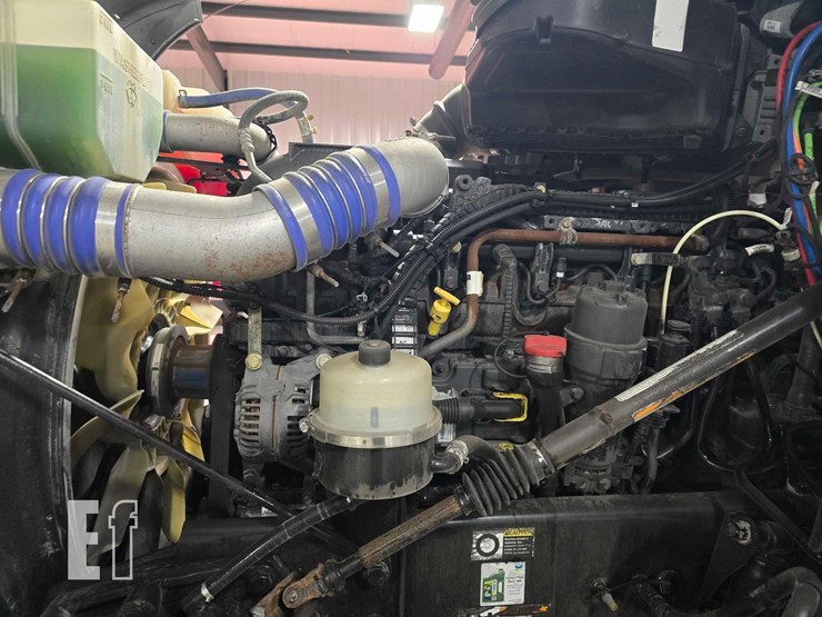 2020-kenworth-t680-image-29