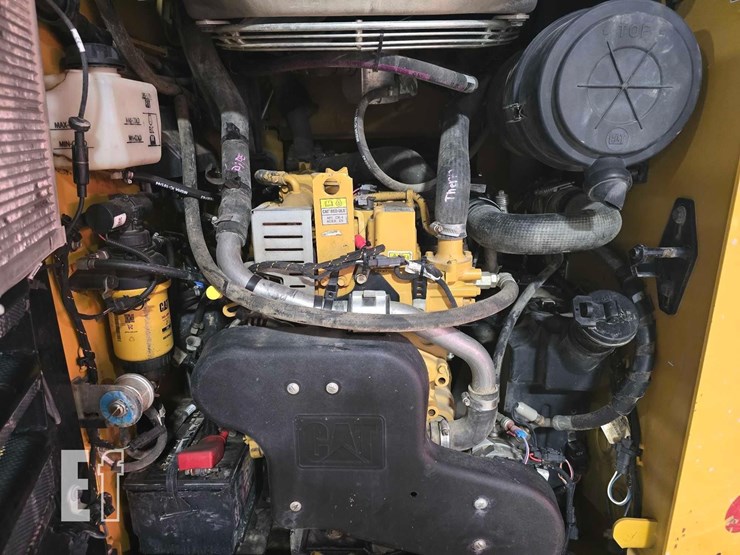 2022-caterpillar-289d3-image-34