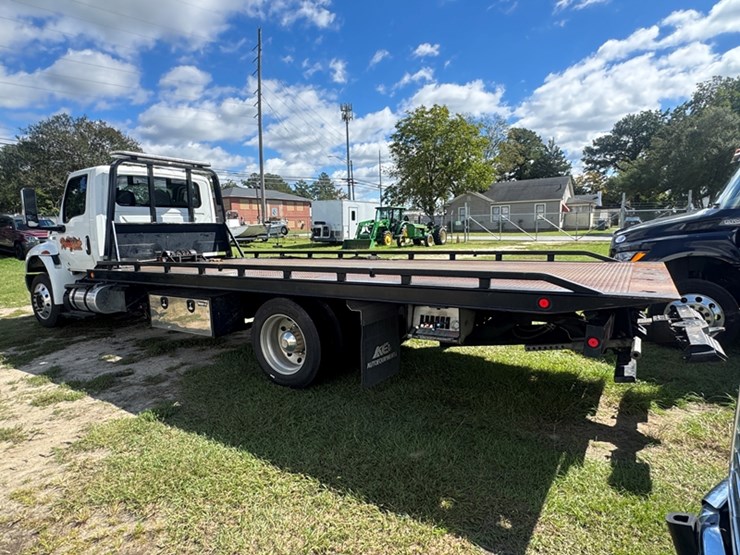 2021-international-mv607-sba-medium-duty-flatbed-rollback-cummins-diesel---278,506-miles-showing-image-5