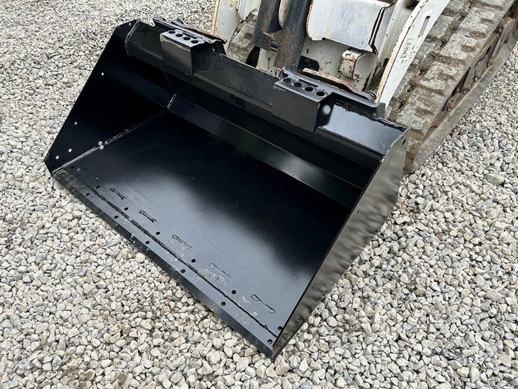 44"-gp-bucket-image-1