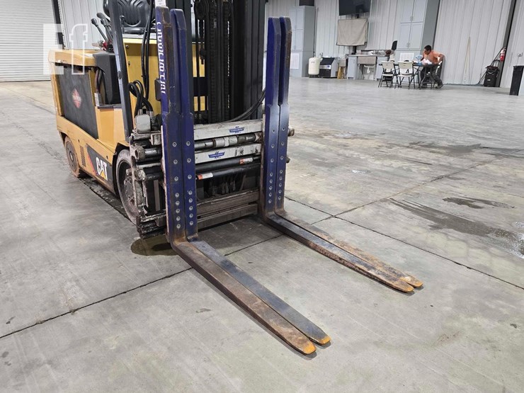 caterpillar-ec25en2-image-10