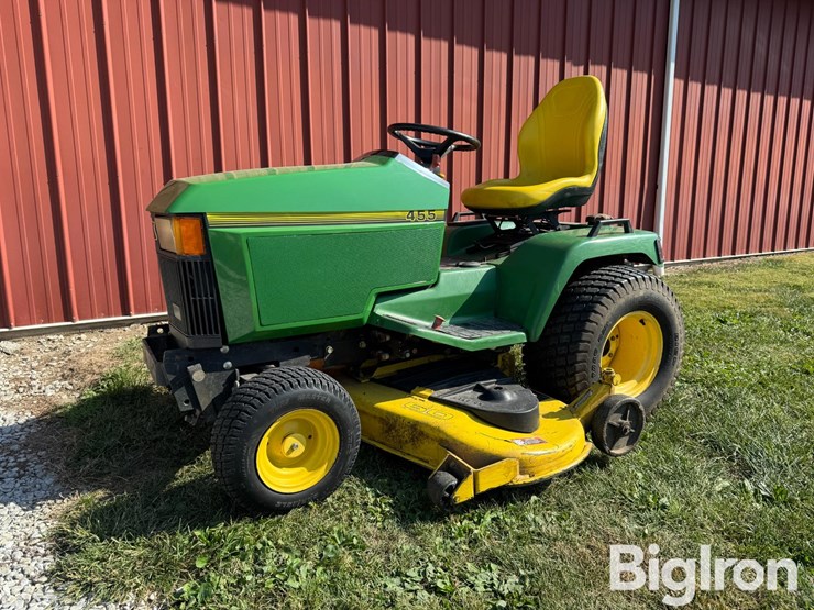 john-deere-455-lawn-mower-image-1