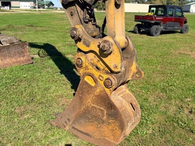 2015-caterpillar-314e-lcr-image-10