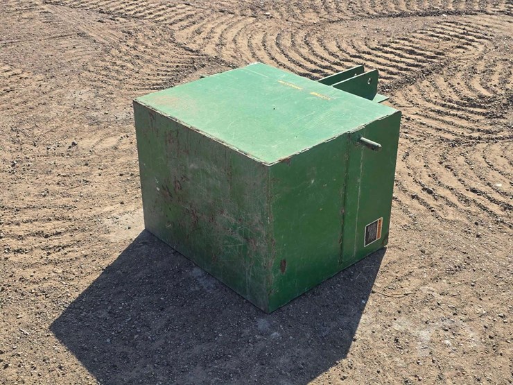john-deere-imatch-3-point-weight-box-attachment-image-3