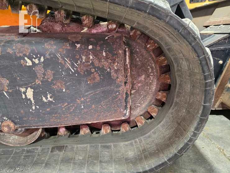 2021-jcb-3ts-8t-image-29