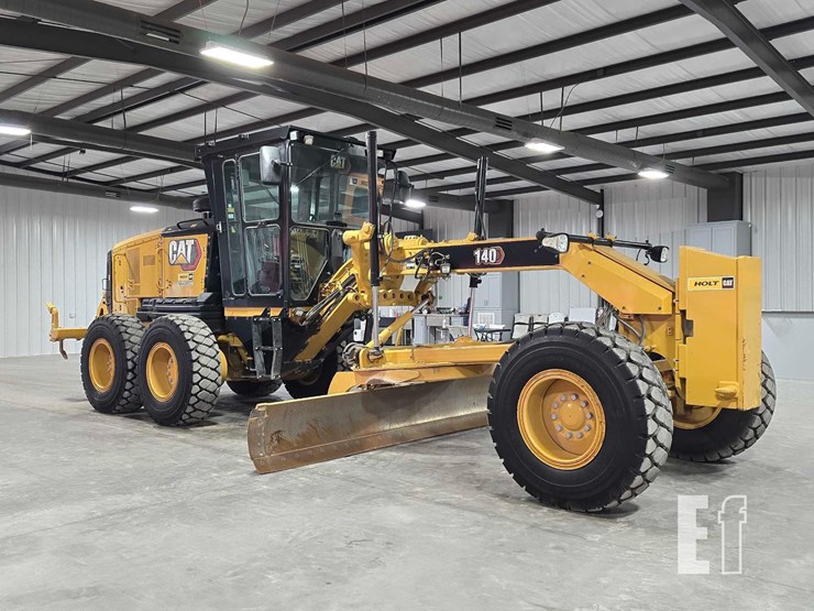 2022-caterpillar-140-image-2