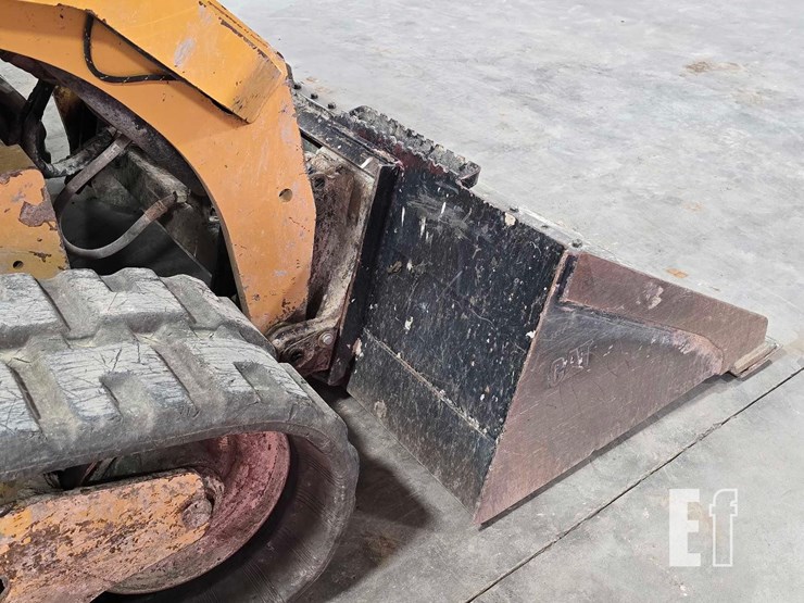 2022-caterpillar-289d3-image-11