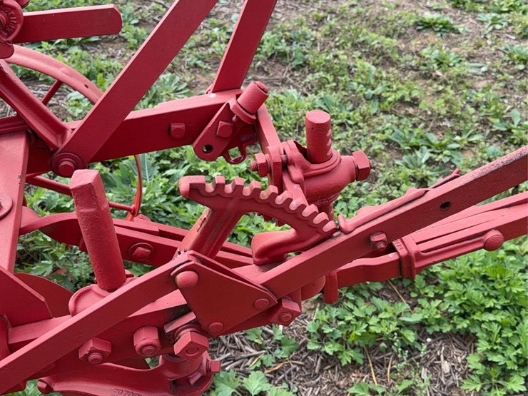 oliver-two-bottom-plow-image-22