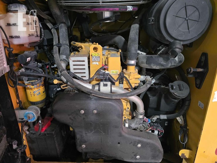 2022-caterpillar-289d3-image-24