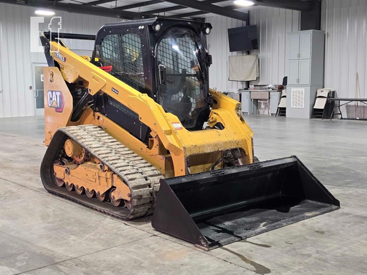 2021-caterpillar-289d3-image-2