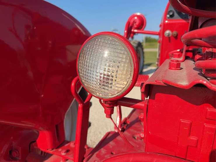 farmall-350-image-31