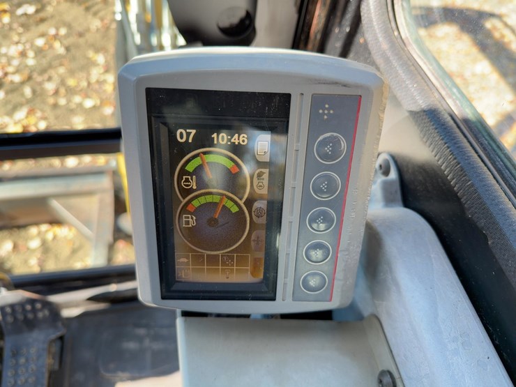 2013-caterpillar-304e-cr-image-34