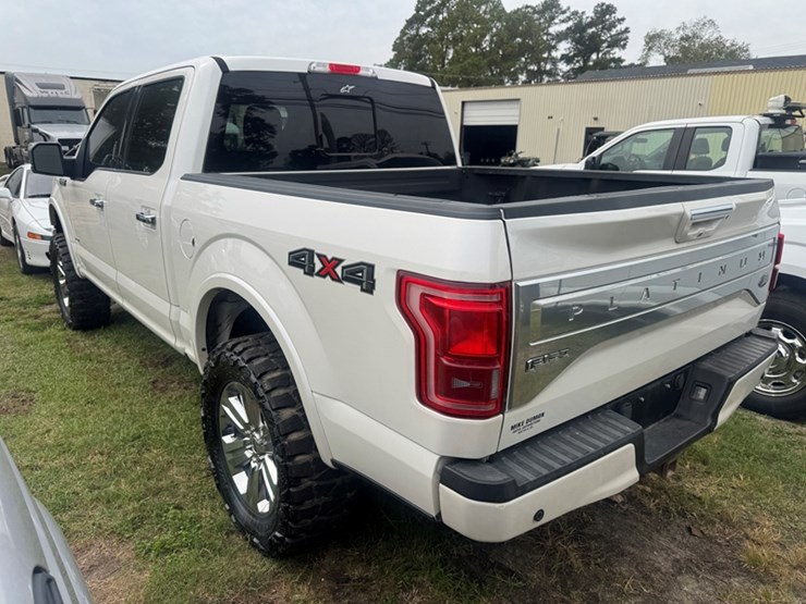 2016-ford-f150-platinum-crew-cab-pickup---4wd-3.5l-v6---132,503-miles-showing---1ftew1eg0gfc13506-image-4