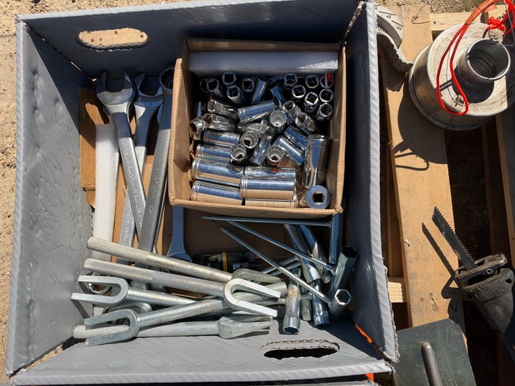 #41618-•-power-tools,-sockets,-and-wrenches-image-5