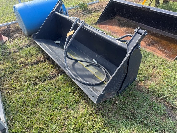 66"-4-in-1-skid-steer-bucket-image-1