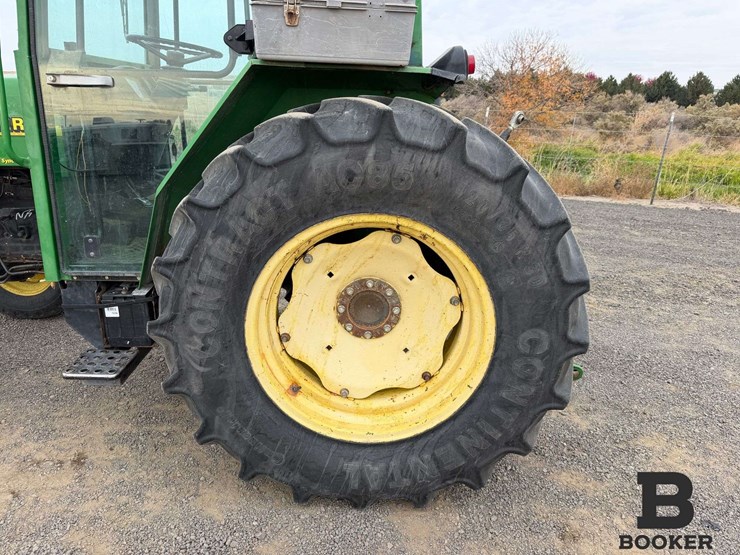 2000-john-deere-5510-tractor-image-19