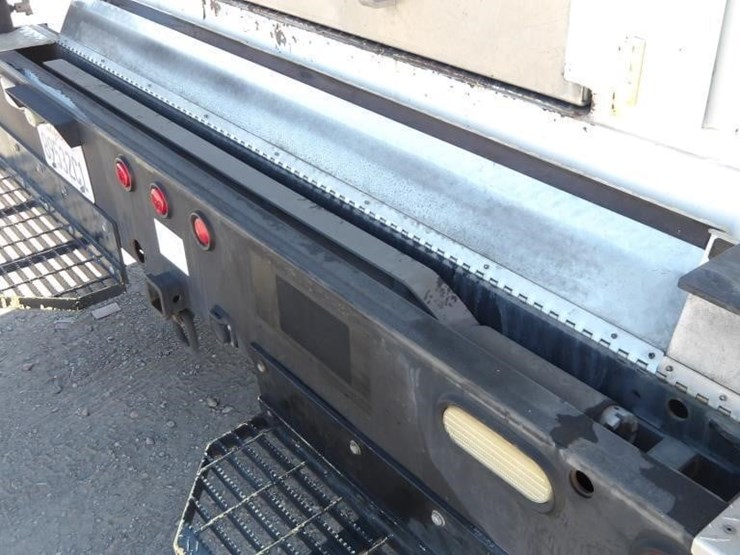 2011-ford-f450-image-12