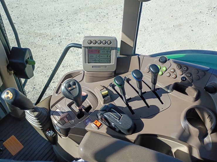 john-deere-6430-image-40