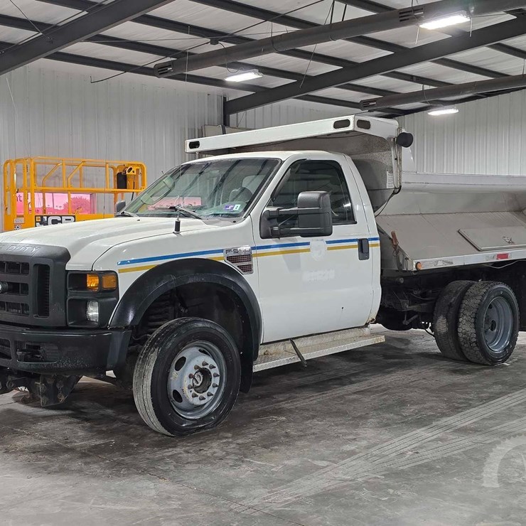 2010 FORD F550