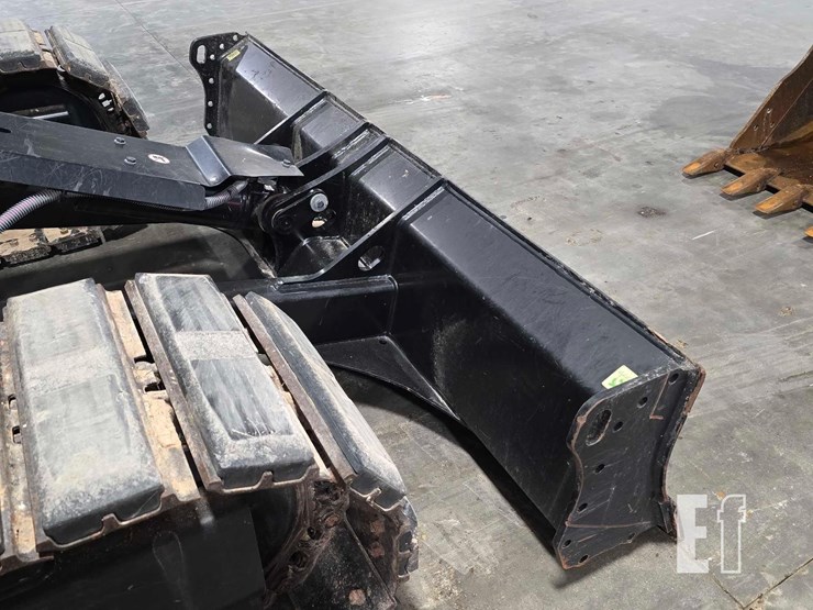 2023-caterpillar-307.5-image-16