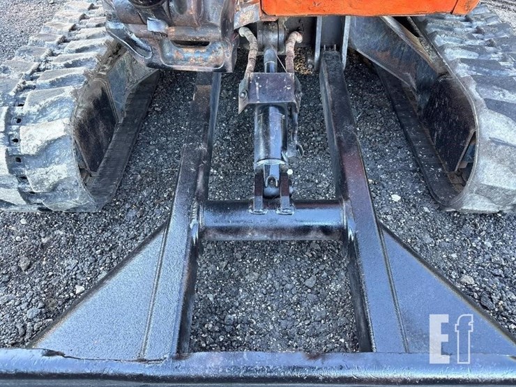 2019-kubota-u35-4-image-13