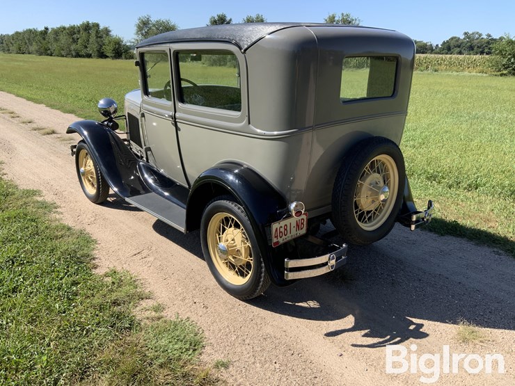 1931-ford-model-a-car-image-7