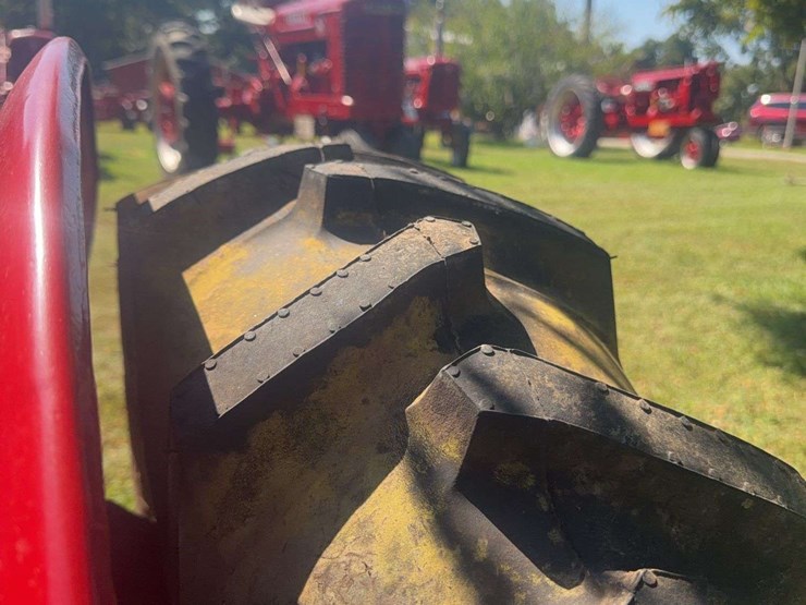 1945-farmall-b-image-18