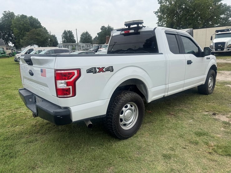 2020-ford-f150-xl-extended-cab-pickup---4wd-5.0l-v8---205,698-miles-showing---1ftfx1e5xlfb38257-image-3