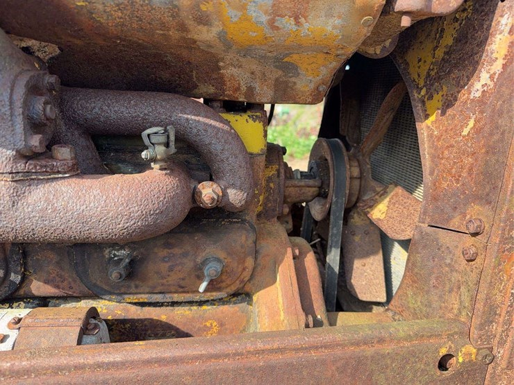 caterpillar-ten-image-17