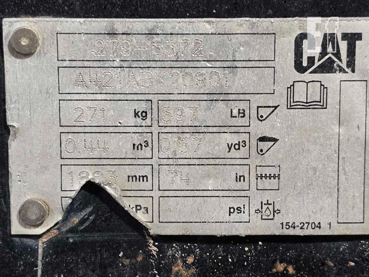 2022-caterpillar-299d3-image-13