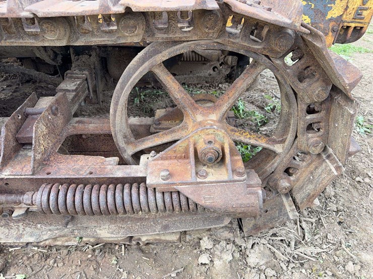 caterpillar-twenty-five-image-26