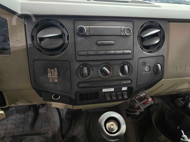 2008-ford-f550-image-13
