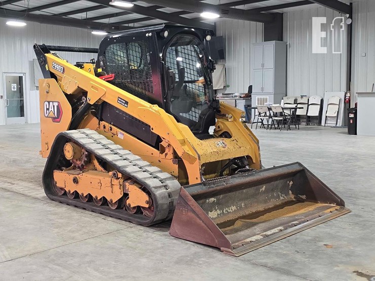 2021-caterpillar-299d3-image-2